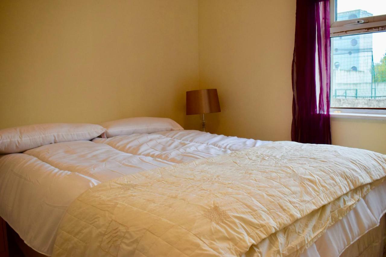 2 Bedroom Terraced House Near Centre Dublin
